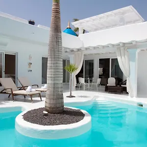 https://villa-alison.in-canary-islands.com