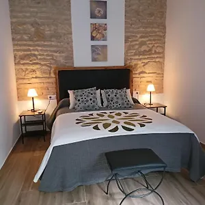 https://entre-patios-y-flores.es-andalucia.com